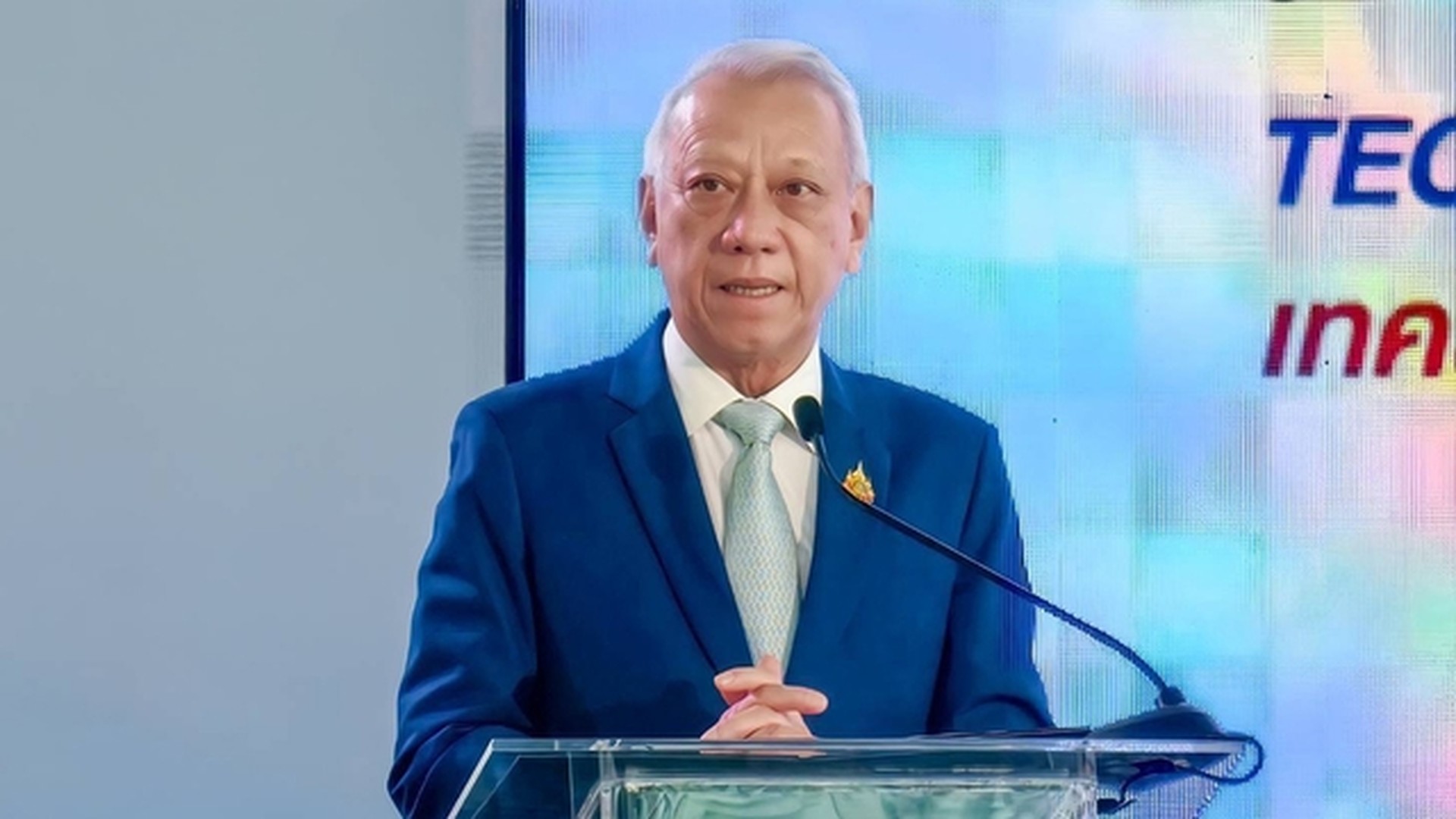พิพัฒน์ รัชกิจประการ รัฐมนตรีว่าการกระทรวงคมนาคม