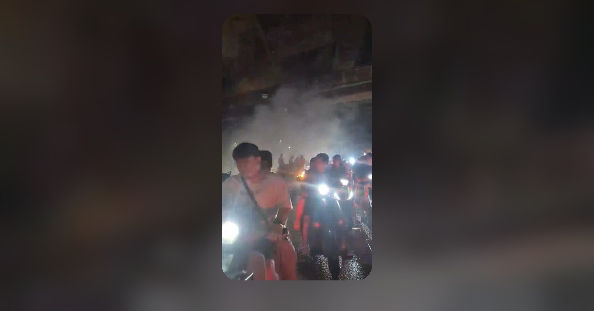 เดือดเมตร! สาวโชว์ลาบให้ทราบซึ้ง กลางกรุ๊ปชาวเน็ตซี้ดซ้าด