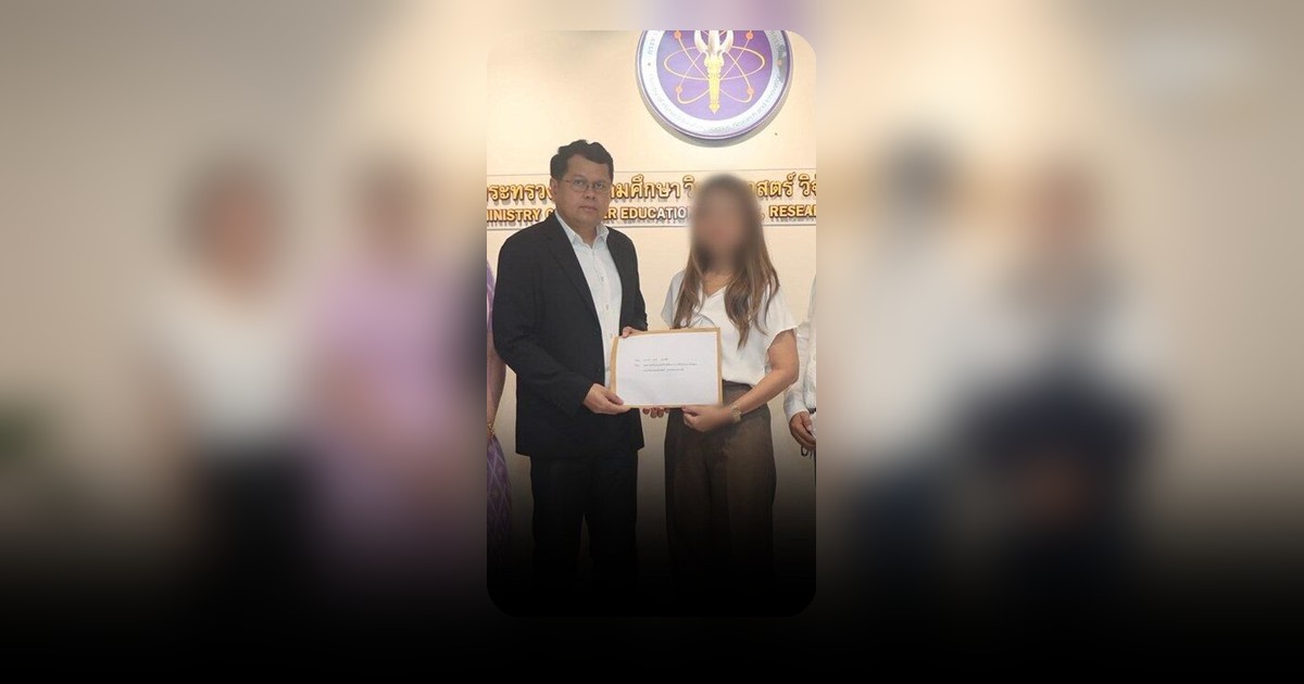 นิสิตทันตแพทย์ ม.เนชั่น เริ่มแห่ลาออก หลังถูกเพิกถอนหลักสูตร ผู้ปกครองร้อง อว.เยียวยา