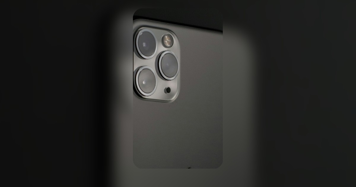ครบรอบ 20 ปี iPhone ดีไซน์ใหม่! ใช้ Liquid Glass พรางขอบจอให้หายไป
